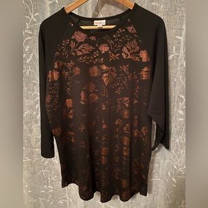 LulaRoe NWOT Randy Baseball Tee. Black With Copper Leaf Design Sx XL
